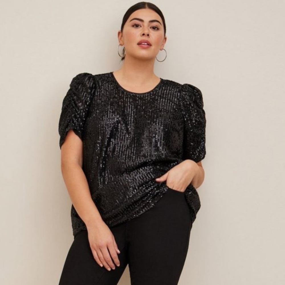 NWT Torrid Plus Sequin Ruched Sleeve Top in Black